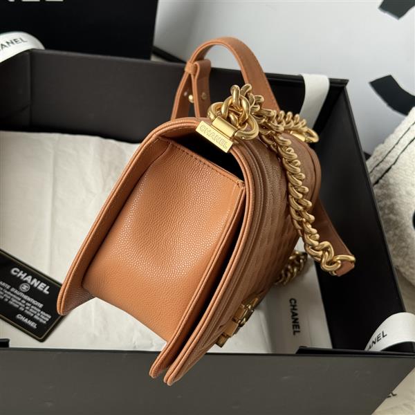 2026127214239263 700